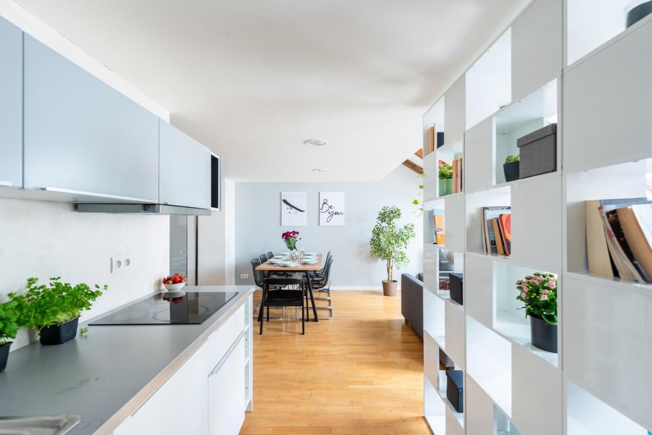 Duplex With Ac In Center Lägenhet *