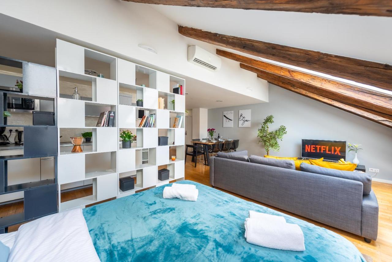 Lejlighed Duplex With Ac In Center Prag