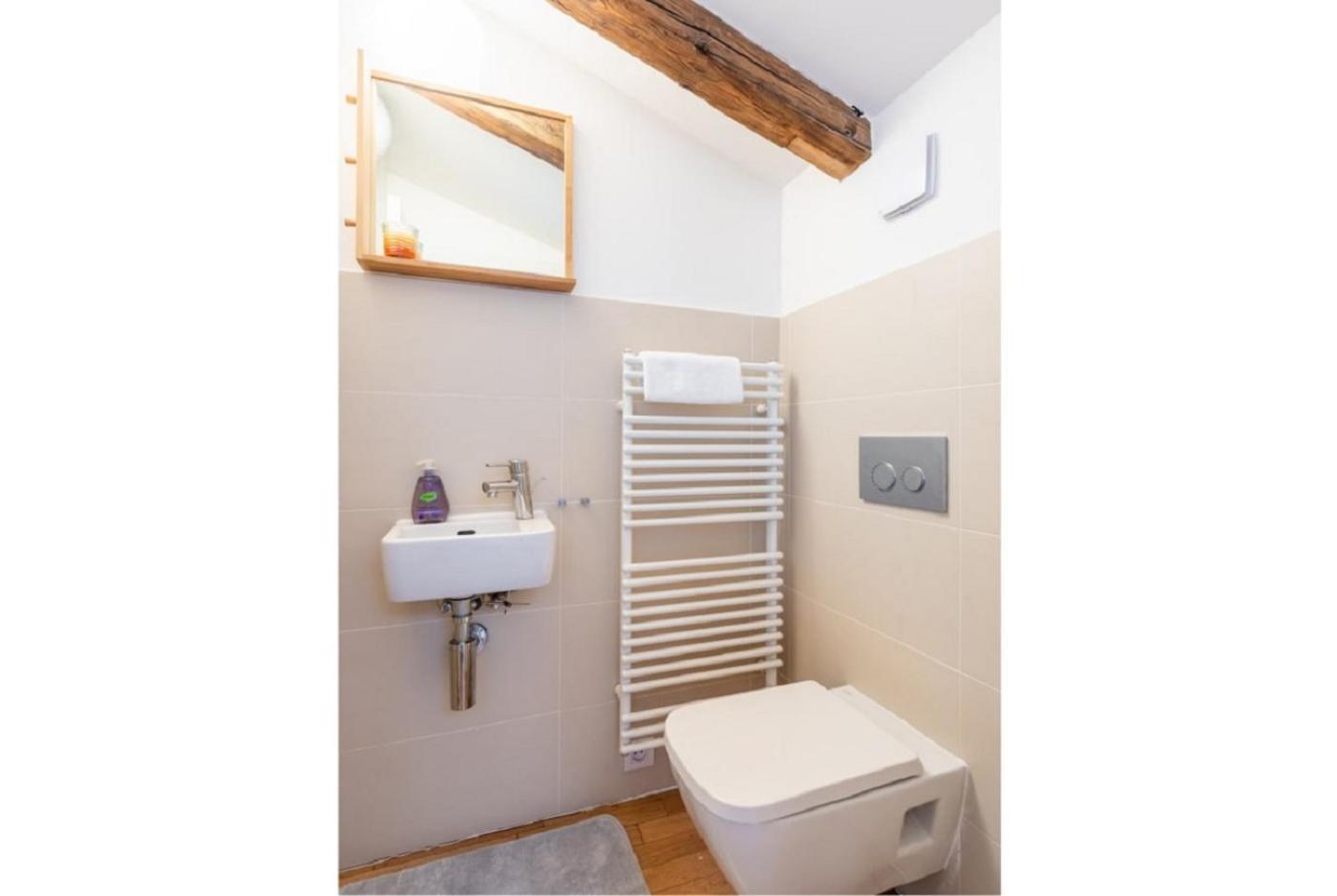 Duplex With Ac In Center Lejlighed *